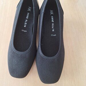 New Anne Kllin Black Strech Shoes
